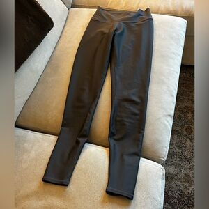 ALO Yoga Anthracite Full Length Leggings - Airlift